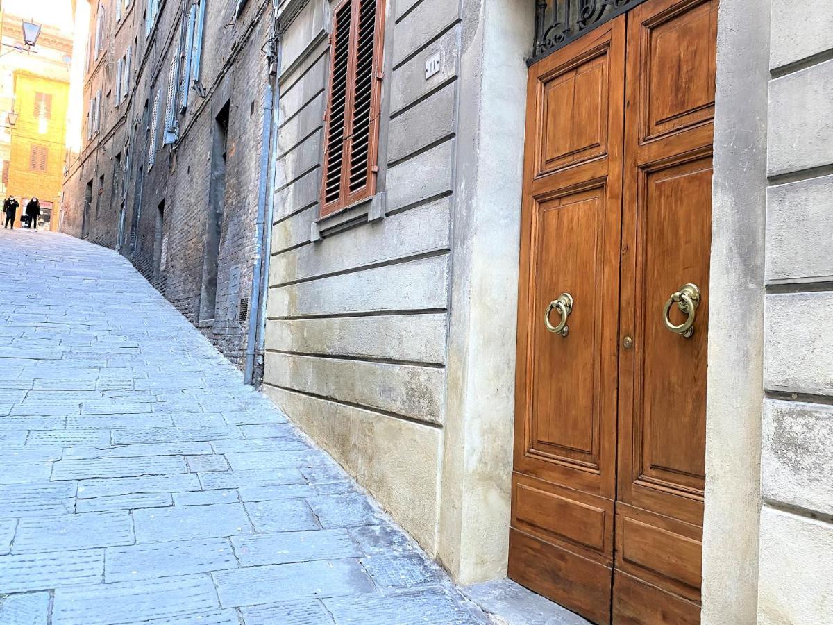 Ferienwohnung Casa Stella- A Due Passi Dal Corso Di Siena Exterior foto
